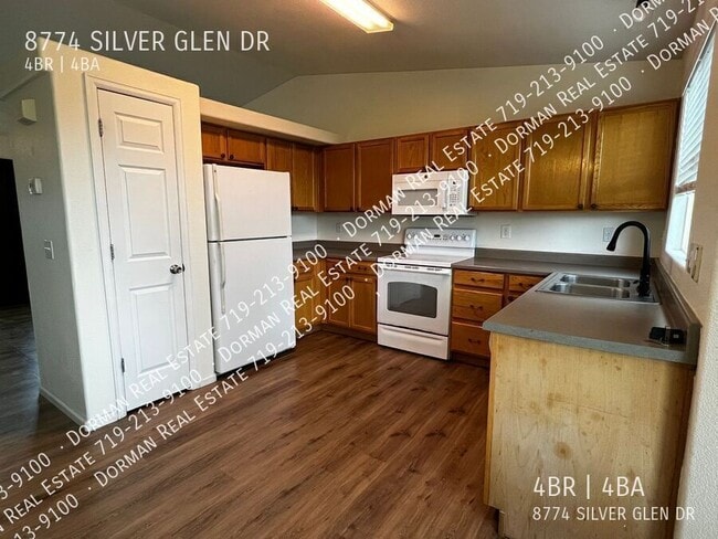 Photo - 8774 Silver Glen Dr