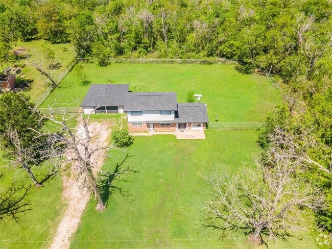 Building Photo - 2708 County Rd 686 Rental
