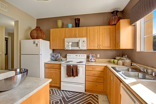 Lots of Counterspace and Storage in this Kitchen - Fresco Apartments