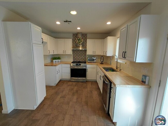 Photo - 314 Butterfield Trail