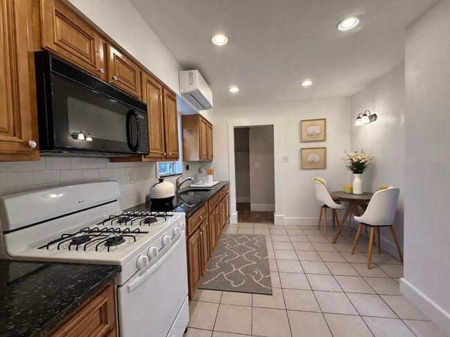 Photo - 418 2nd St Unit 2