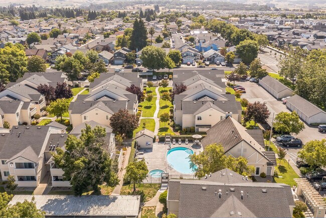 Emerald Pointe