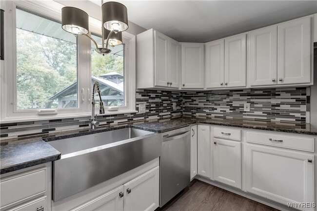 Photo - 1040 Klein Rd