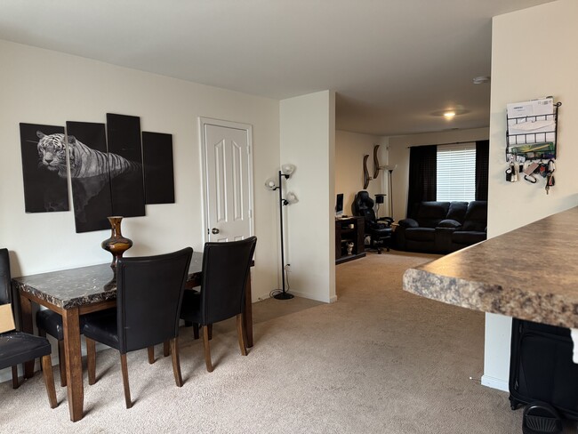 Photo - 3955 Damask Dr