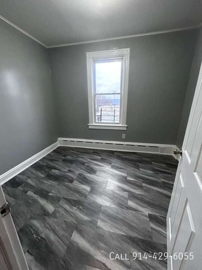 Building Photo - 34 Garfield St Unit 3