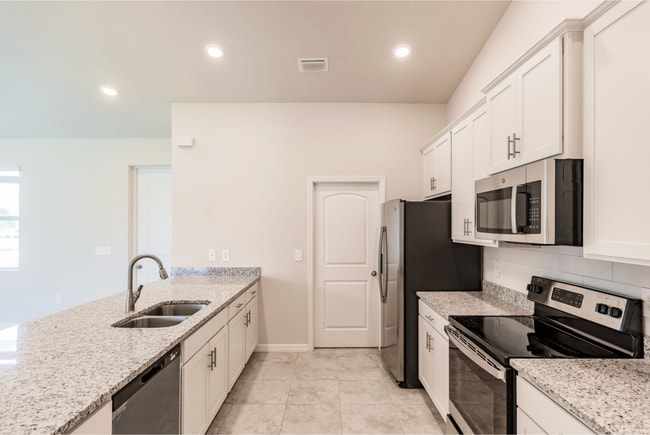 Photo - READY TO RENT! 4 Bed 2 Bath in Gator Circle!
