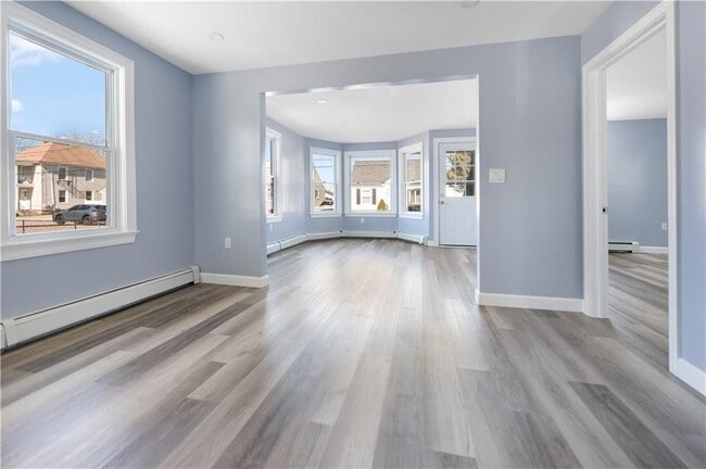 Photo - 167 Baxter St