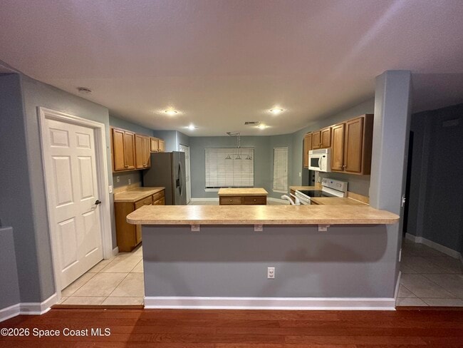 Photo - 8075 104th Ave