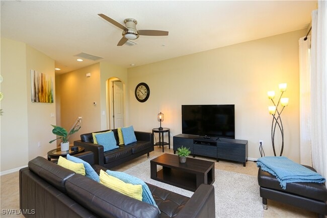 Photo - 9082 Capistrano St N