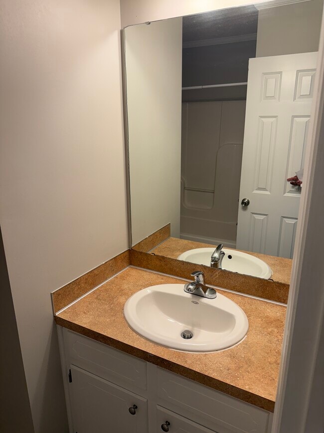 Building Photo - 1222 Cross Creek Cir Rental