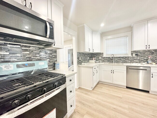 Photo - 342 W 91st Pl