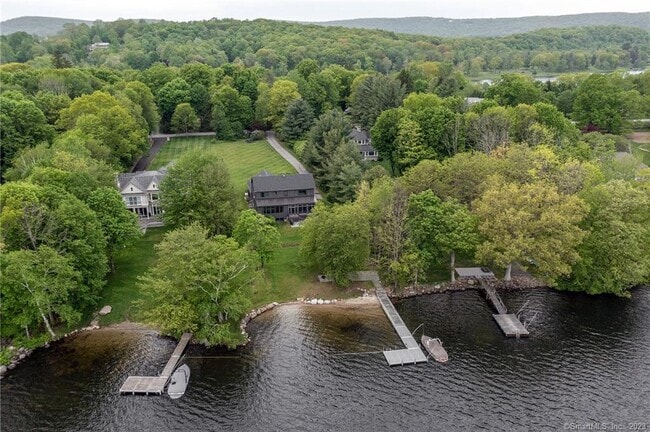 Photo - 33 Arrow Point Rd