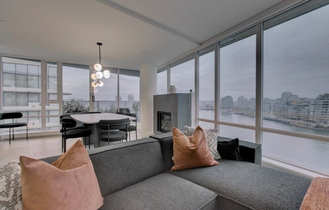 Photo - 833 Pacific Blvd Unit SI ID1473075P