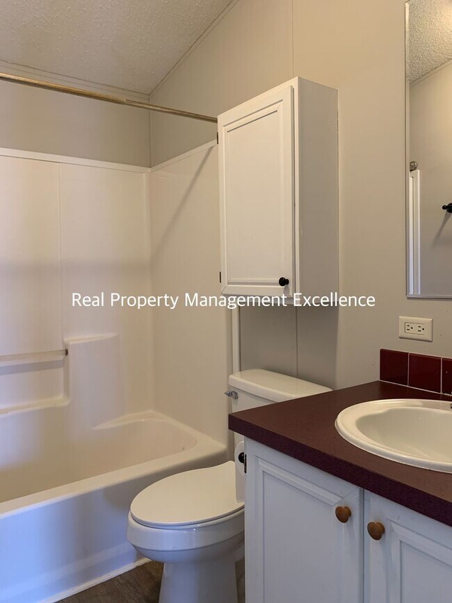 Spacious Princeton Property 3 Bed, 2 Bath,... Rental House Rental in Princeton, NC