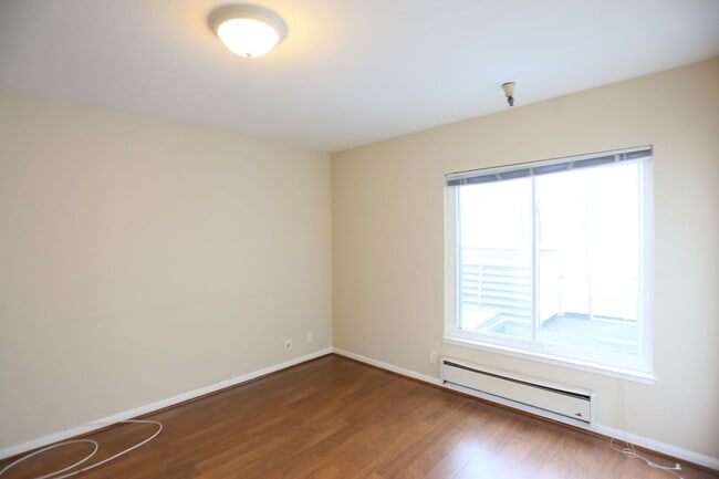 Photo - Contemporary 2BR/1BA in the Outer Richmond, Yard, Laundry, Parking available for additional fee (...