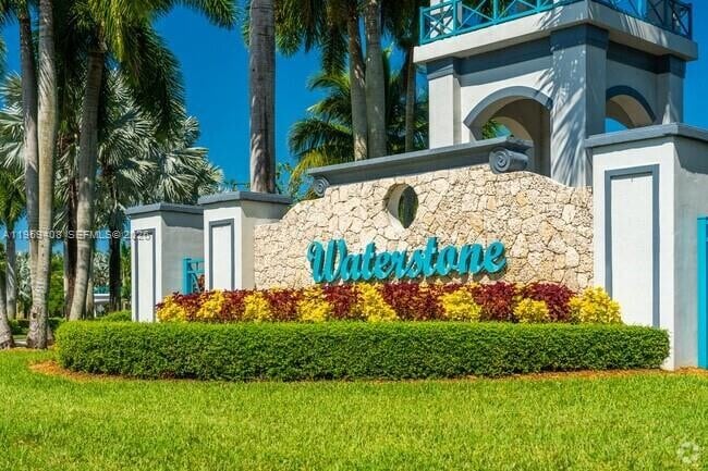 Photo - 2402 NE 41st Pl