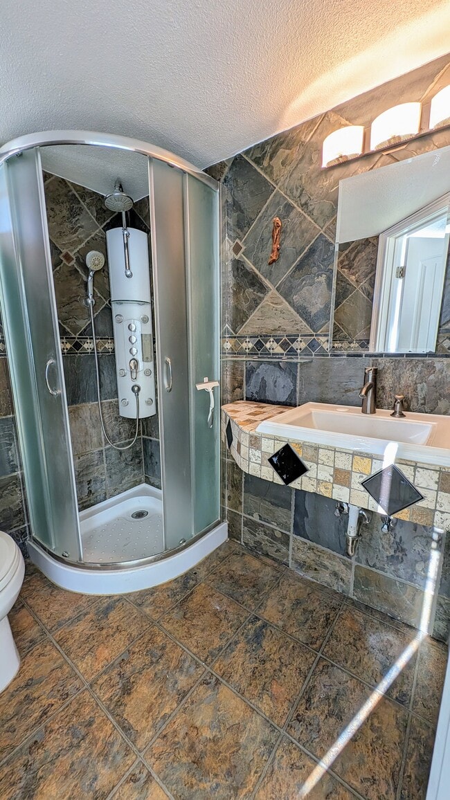 Building Photo - 72404 Cactus Dr Unit B