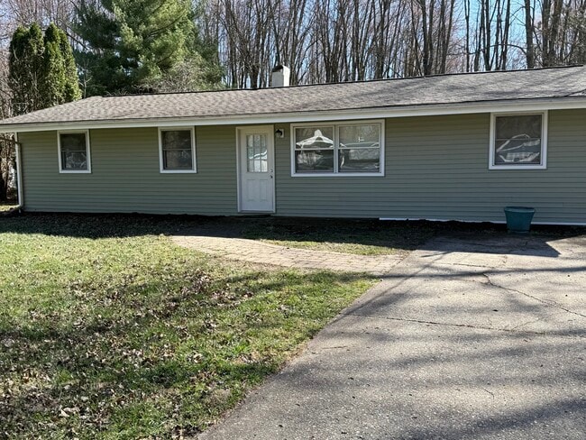 Photo - 1361 Finch Ln