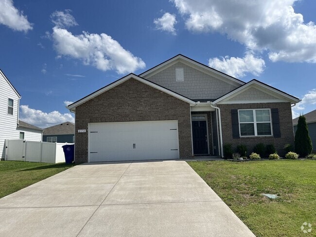 Building Photo - 4-Bedroom w/ Open Layout & Community Perks Rental