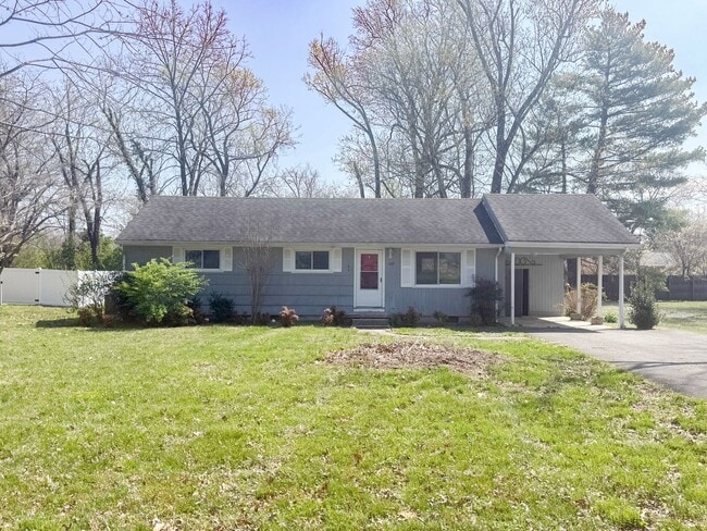 Building Photo - 3-Bedroom Single-Family Home Near TTU with Hardwood Floors and Carport