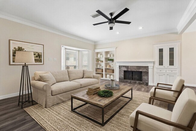 1017 Nantucket Dr