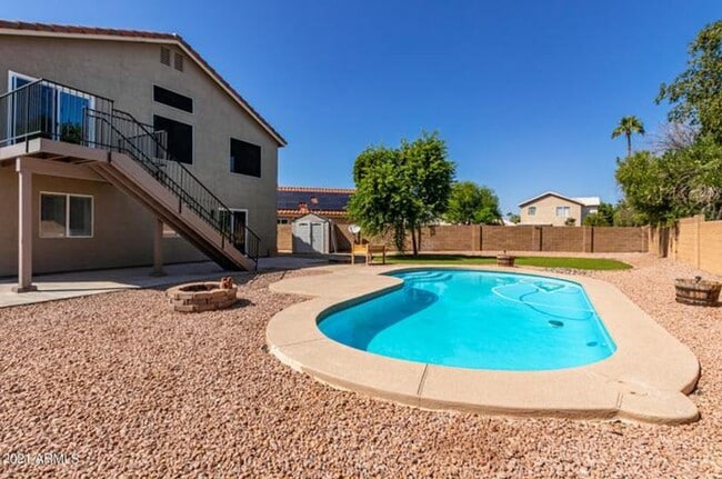 Photo - 875 N Ithica Ct