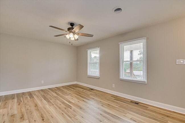 Photo - 304 Coral Way