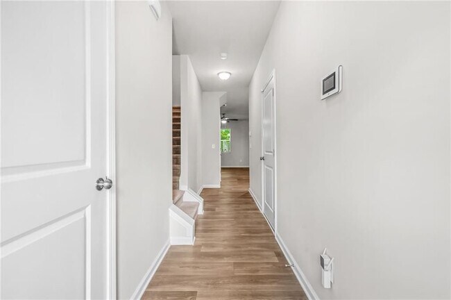 Photo - 3181 Meadowstone Ln SW