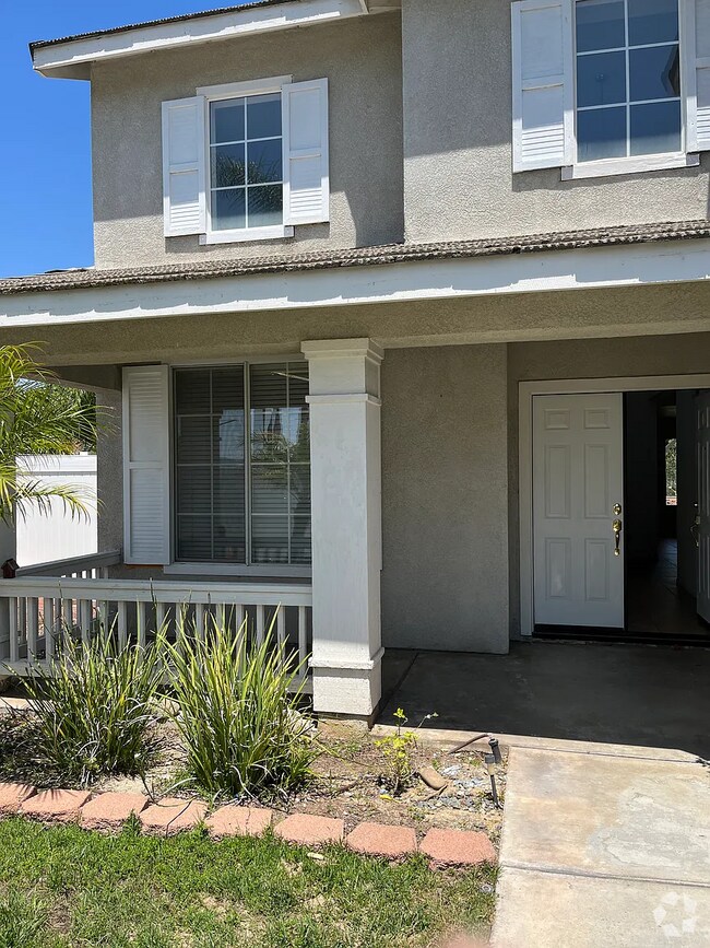 Building Photo - Beautifully Updated Large House in Temecul...