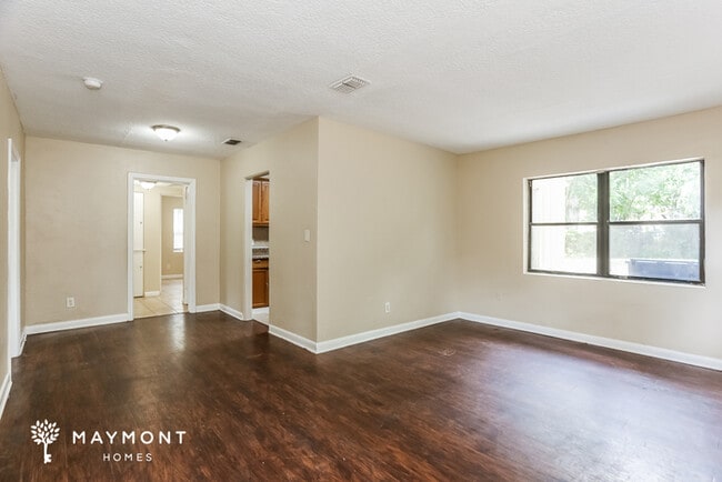 Photo - 5453 Oak Forest Dr