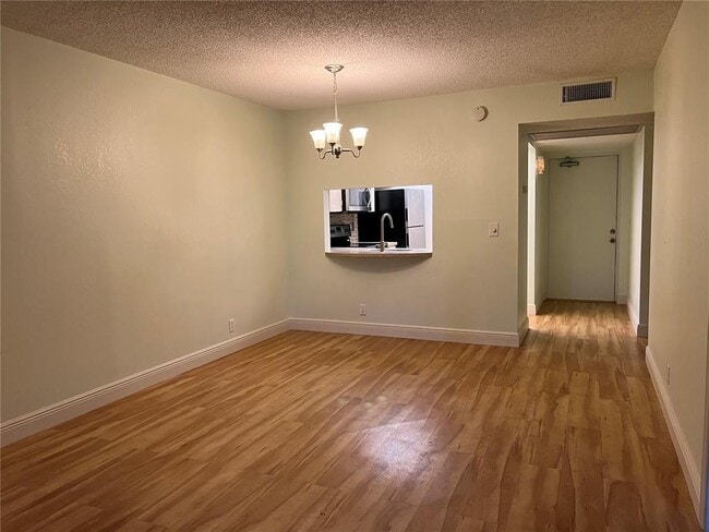 Building Photo - 9311 Orange Grove Dr Unit 110