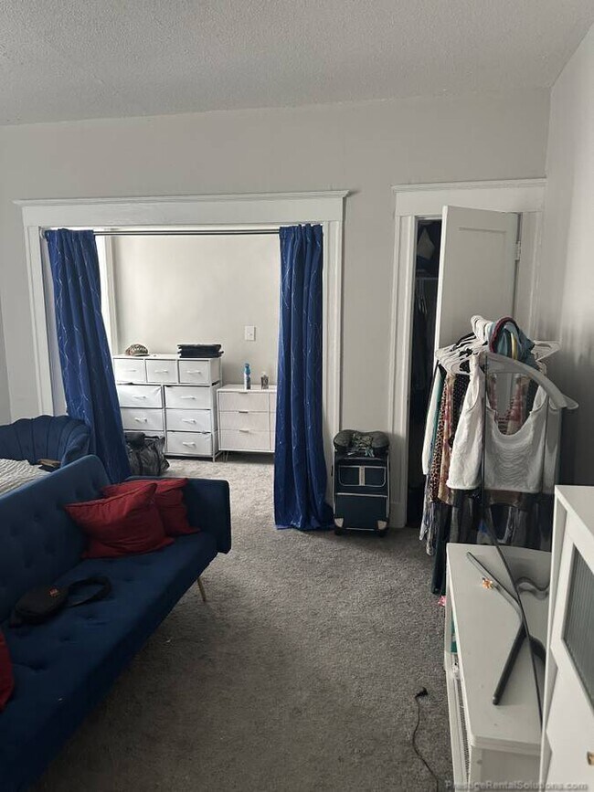 Photo - 60 Woodstock Ave