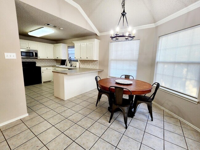 Photo - 9708 Waco Ave