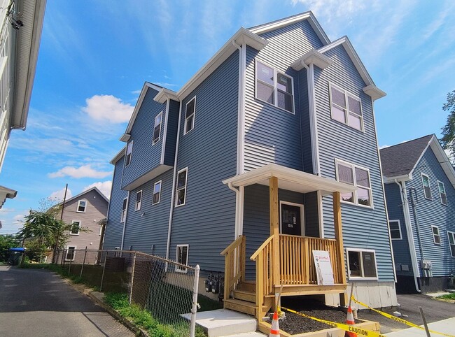 Building Photo - ****Providence/Northside – Brand-New Const... Rental