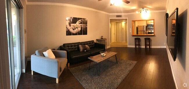 Building Photo - 259 S Cypress Rd Rental