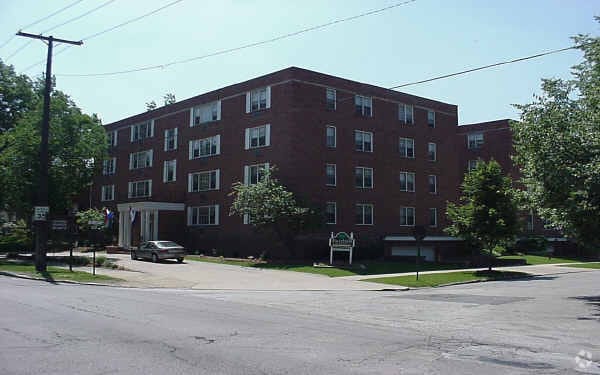 Photo - Fairhill Apartments