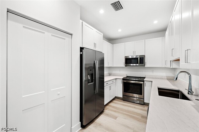 Photo - 13044 Georges Cay Pl
