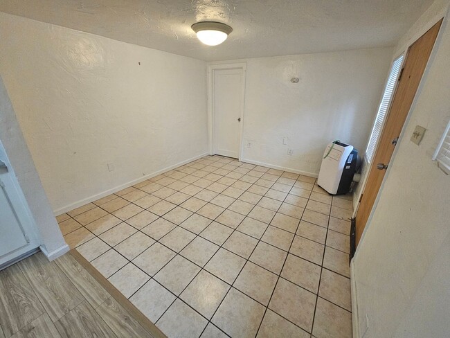 Photo - Apartment for Rent in Chico! 2 Bedroom 1 Bathroom + Bonus Room Unidad #1