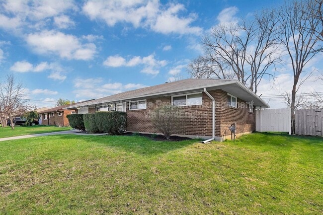 Photo - 1386 Rosehill Rd