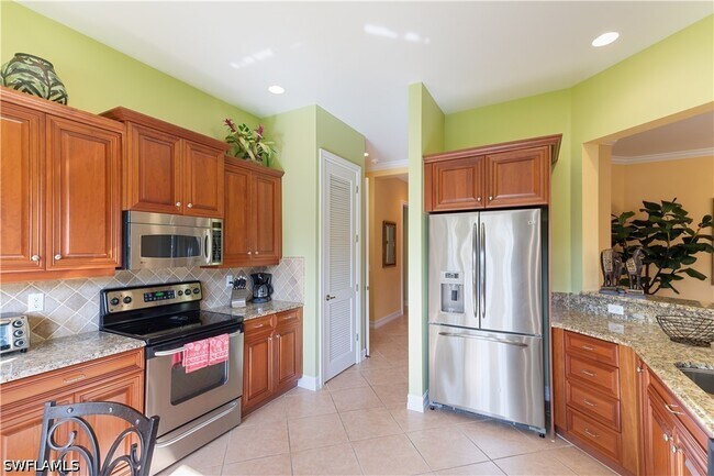 5050 Blauvelt Way Unit 8-102