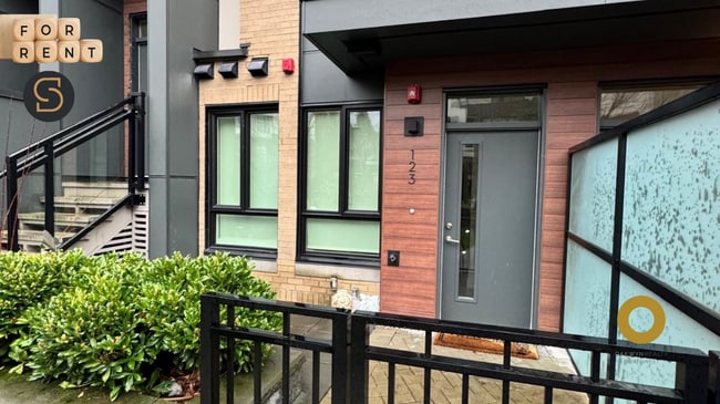 Photo - 2035 Glenaire Dr Unit 123