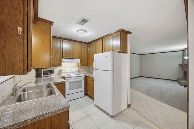 Photo - 943 Ferncliff Rd NE Unidad C