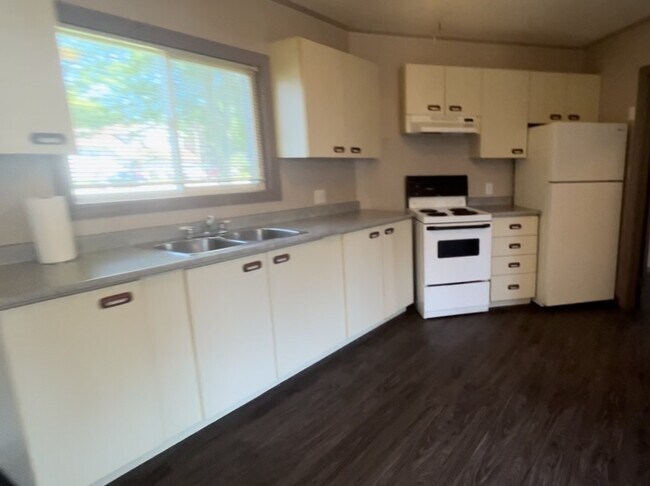 Photo - 465 Broadway St Unité 13