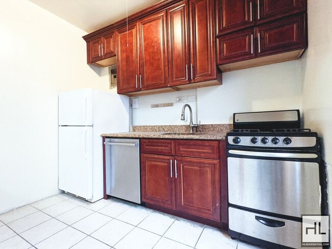 Photo - 14th St Unit E2