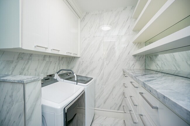 Photo - 5711 Sugar Hill Dr Unidad 29