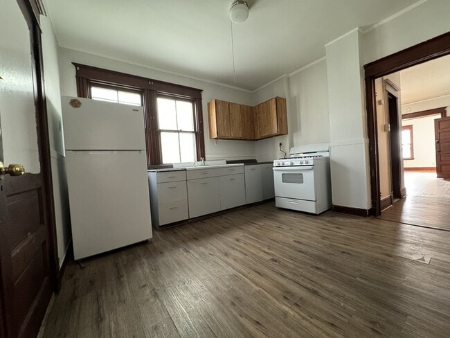 Photo - 189 Second Ave