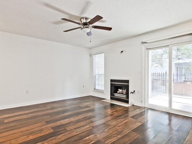Photo - 632 Granville Ct