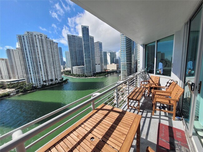 Photo - 325 S Biscayne Blvd Unidad 1719