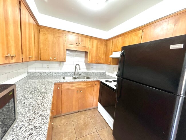 Photo - Pinnacle Apartments