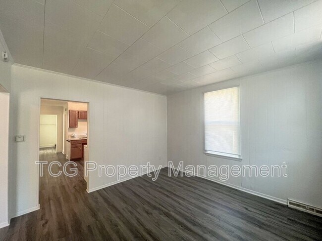 Photo - 915 Jones Ave